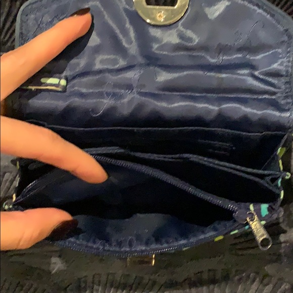 Vera Bradley Wrislet/ wallet - Picture 3 of 4